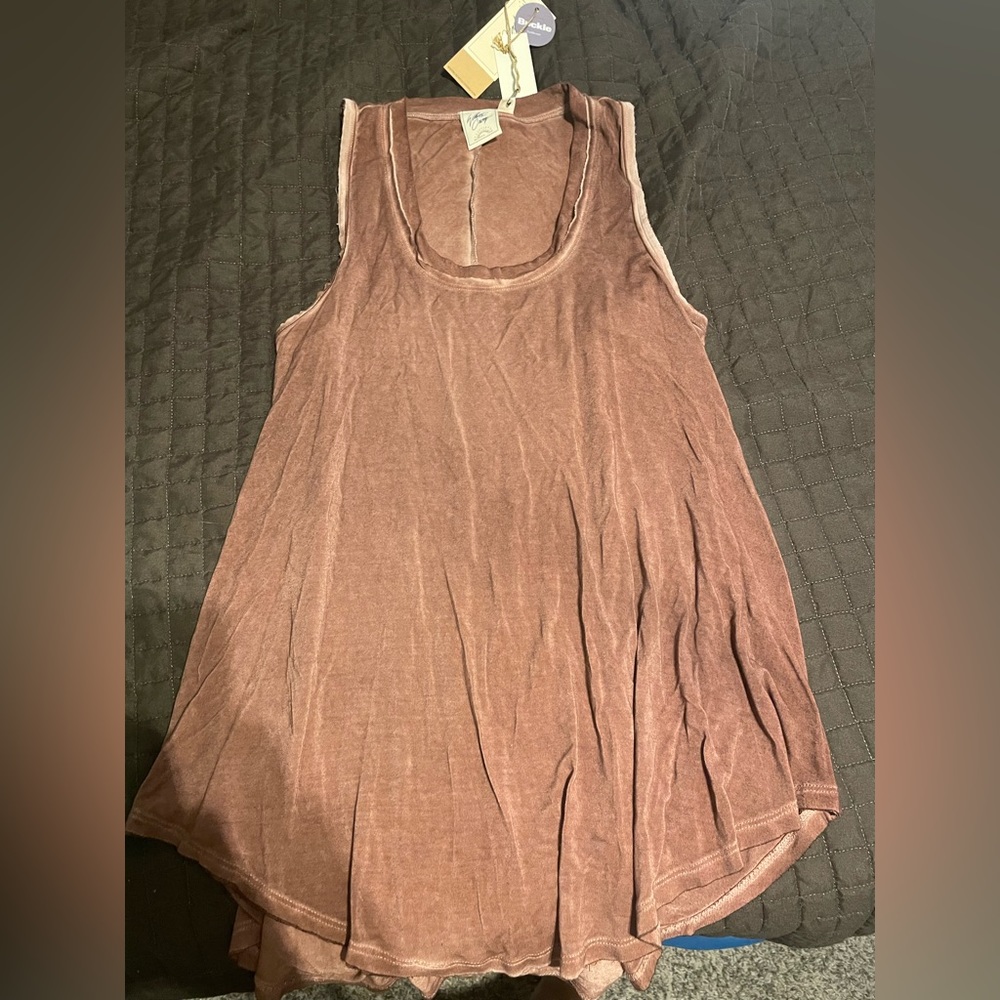 Buckle tank top new with tags